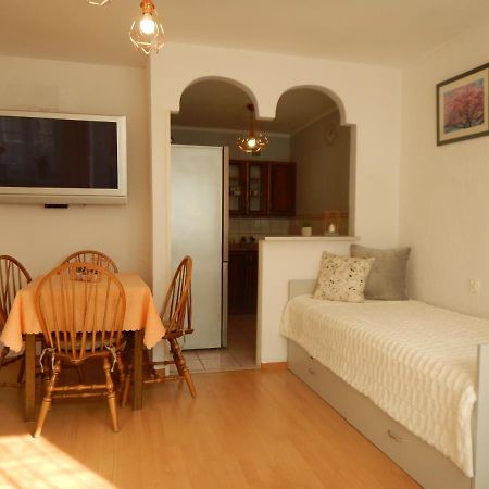 Apartament Piastowska Apartamento Kamienna Gora Exterior foto