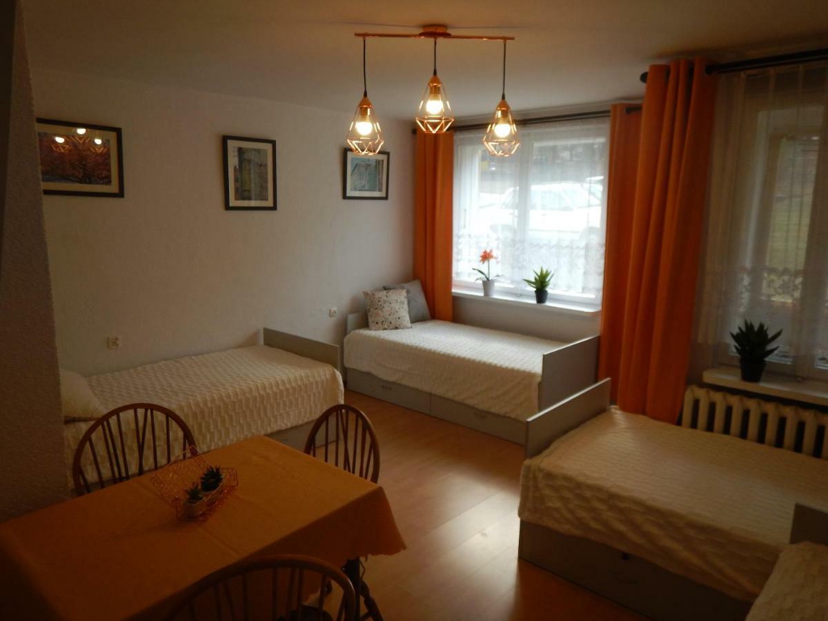 Apartament Piastowska Apartamento Kamienna Gora Exterior foto